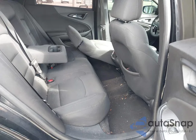 1G1ZE5ST3HF216276: 44152045