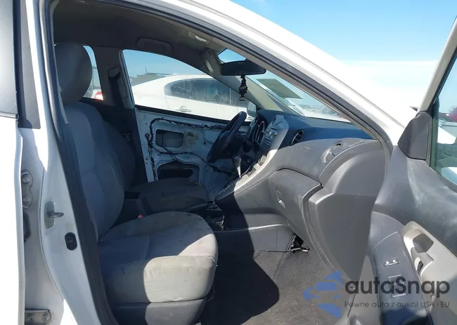 2T1KU4EE3BC697553: 44152047