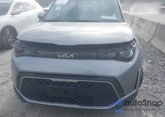 KNDJ23AU9P7876083: 44151086