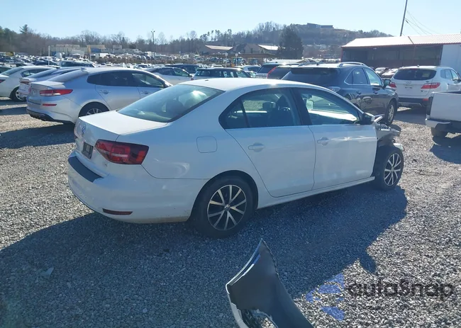 3VW2B7AJ4HM407537: 44151244