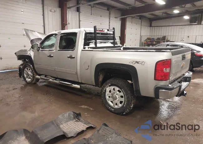 1GC1KXCG9DF242076: 44151302