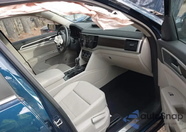 1V2KR2CA8PC520646: 44151315