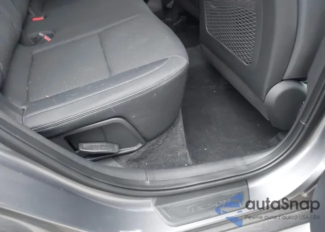 KM8J33AL3MU304083: 44151373