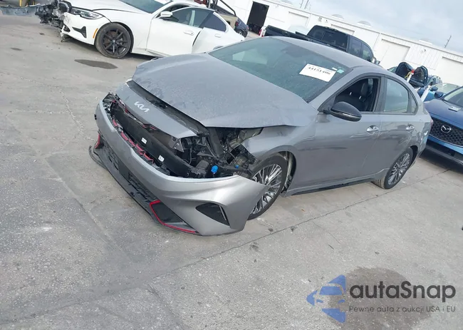 3KPF54AD3RE828455: 44151406