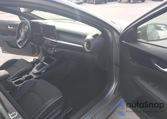 3KPF54AD3RE828455: 44151406