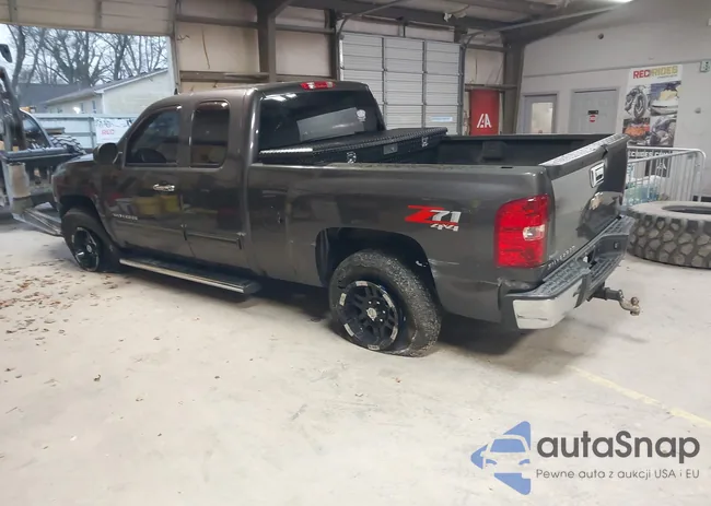 1GCSKSE30AZ114580: 44151455