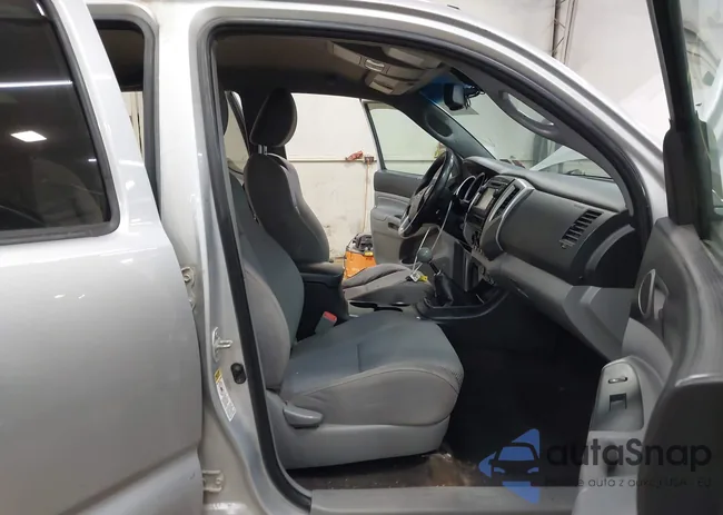 5TFLU4EN6DX059614: 44152525