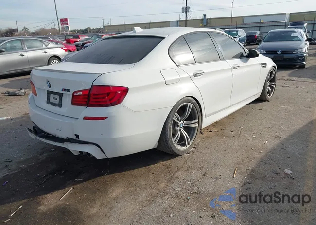 WBSFV9C52DC773699: 44152596