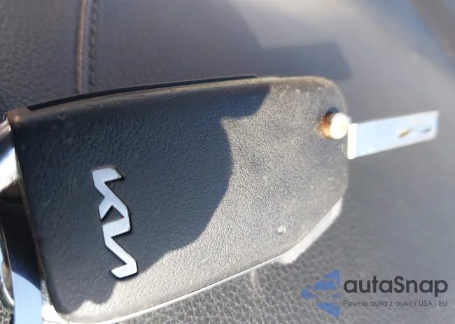 3KPF24AD9NE476551: 44152632