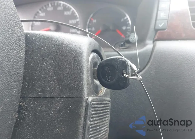 2G1WT58K781297300: 44152654