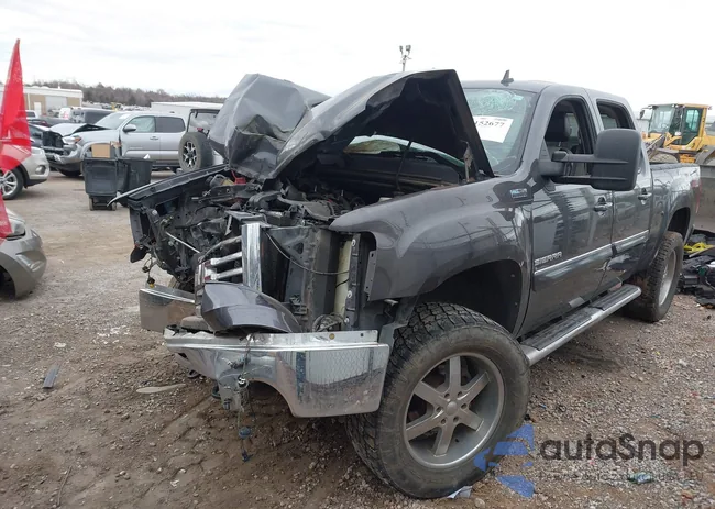 3GTRKWE33AG260543: 44152677