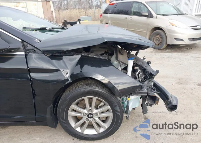 5NPE24AF4HH468077: 44152733