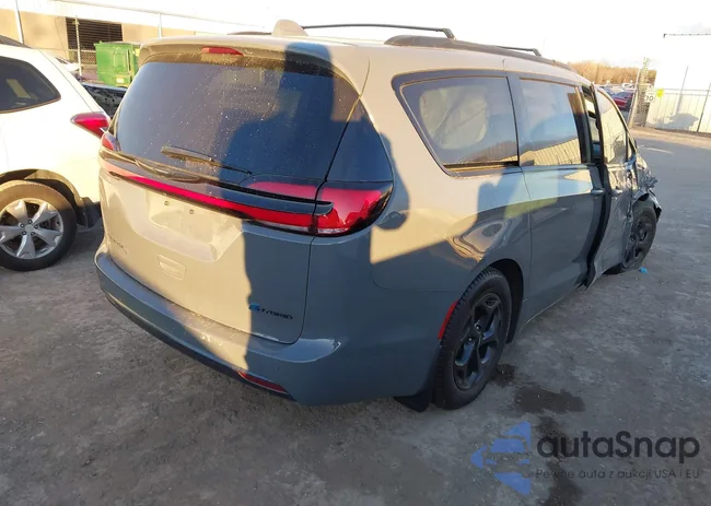 2C4RC1S7XNR157059: 44152885