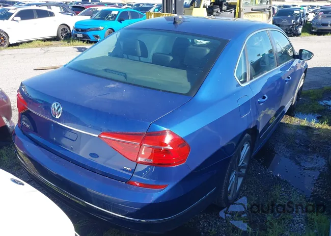 1VWDT7A36HC000098: 44152943