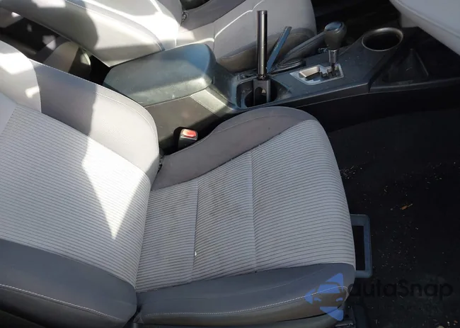 JTMRFREV9ED050961: 44152950