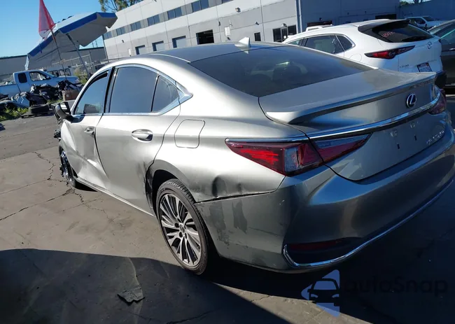 58AD11D12MU006764: 44152963