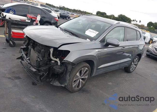 3VVSX7B26RM006585: 44152973