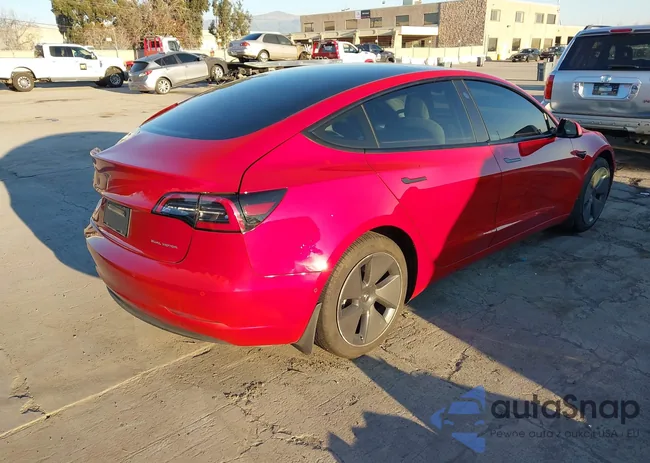 5YJ3E1EB3NF132564: 44152992