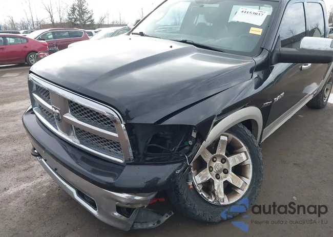 1D3HV13T49S760375: 44153037