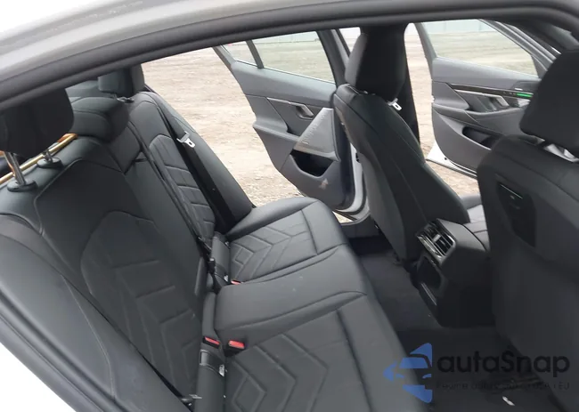 WBA53FJ09SCU82819: 44152201