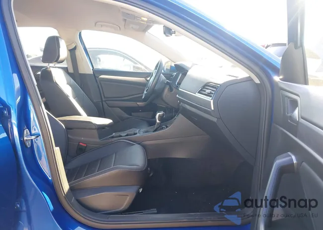 3VWEM7BU2RM032653: 44152259