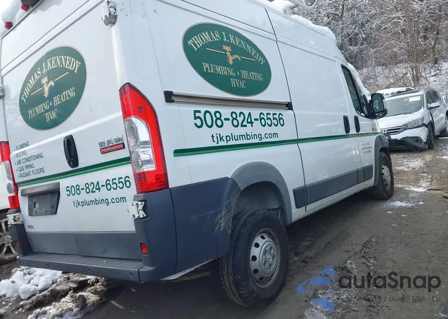 3C6TRVCG3JE111960: 44152387