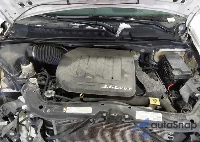 2C4RC1CGXDR558284: 44152425