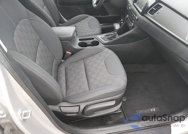 KNDCB3LC1K5294819: 44152453