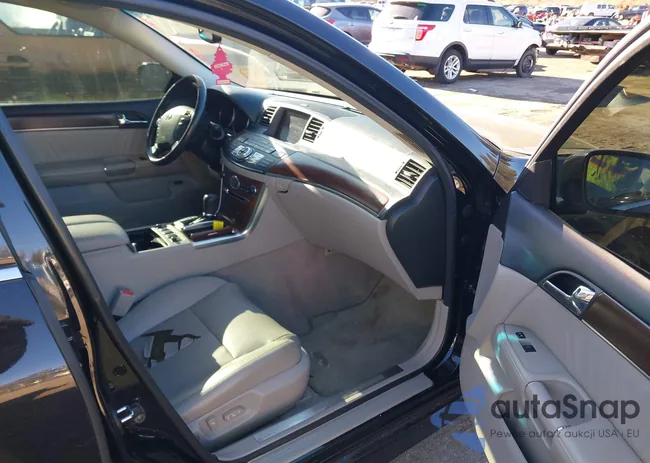 JN1CY0AR5AM961208: 44153478