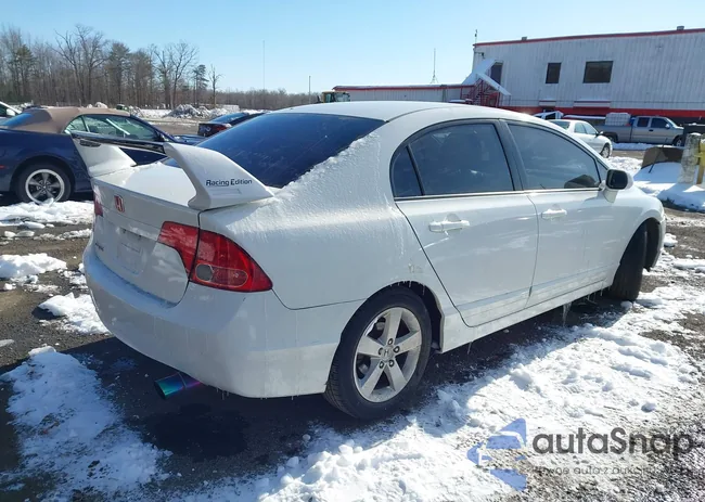 2HGFA16928H520213: 44153562