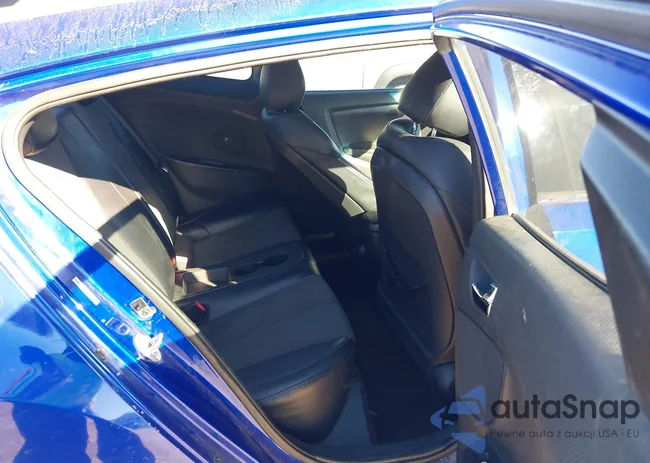 KMHTC6AD4DU106454: 44153597