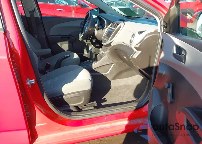 1G1JG6SB4L4131181: 44153621