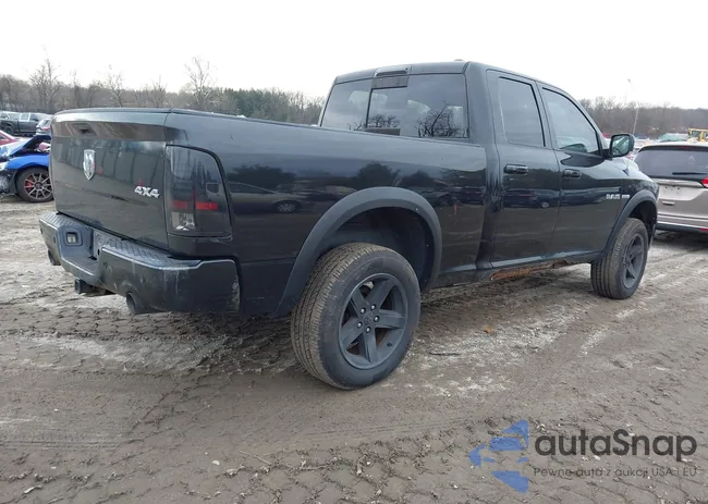 1D3HV18T59S821211: 44153659