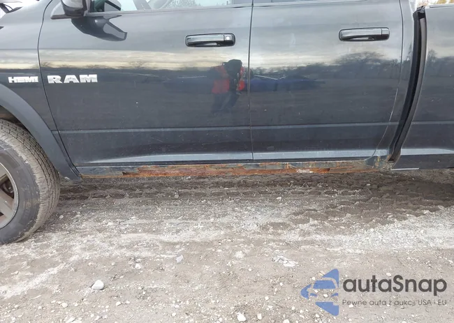 1D3HV18T59S821211: 44153659