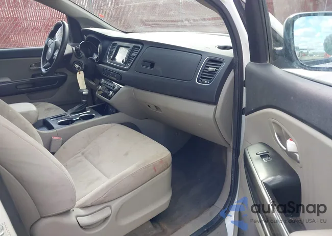 KNDMB5C15K6538755: 44153662