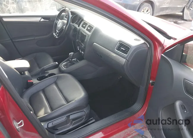 3VWDB7AJ9HM396172: 44153689