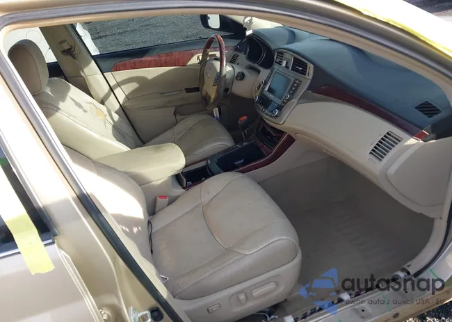 4T1BK3DB6BU411152: 44153710