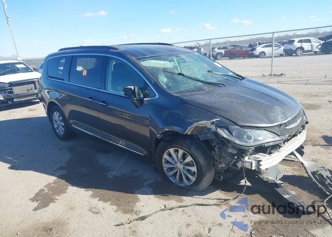 2C4RC1BG4HR794551: 44153711