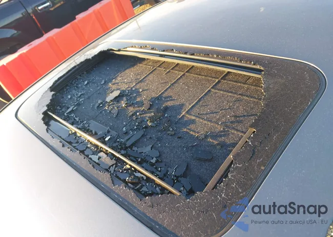 JN1BV7AR7FM421444: 44153758