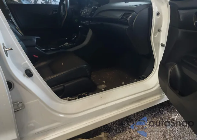 1HGCR2F52GA062913: 44153765