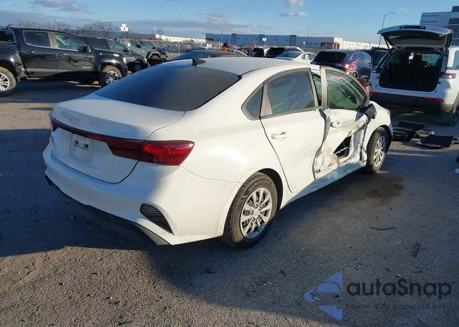 3KPF24AD3RE822597: 44153849