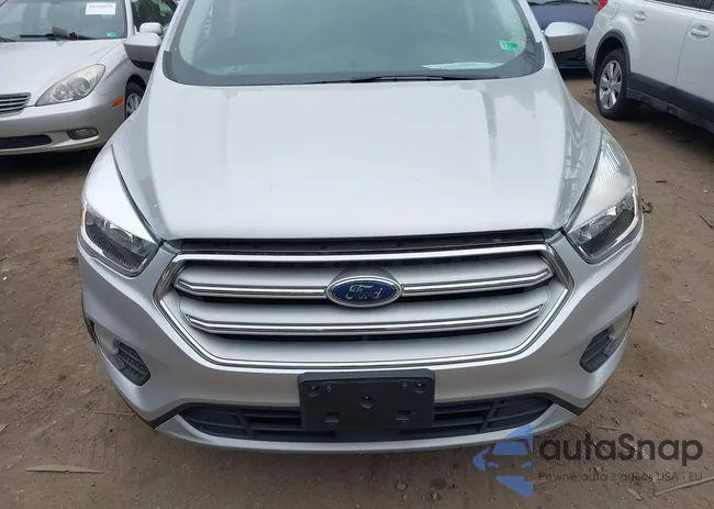 1FMCU0GD3JUD61237: 44153865