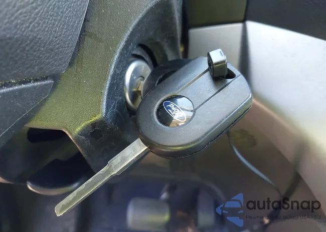 1FADP5AU7EL512751: 44153917