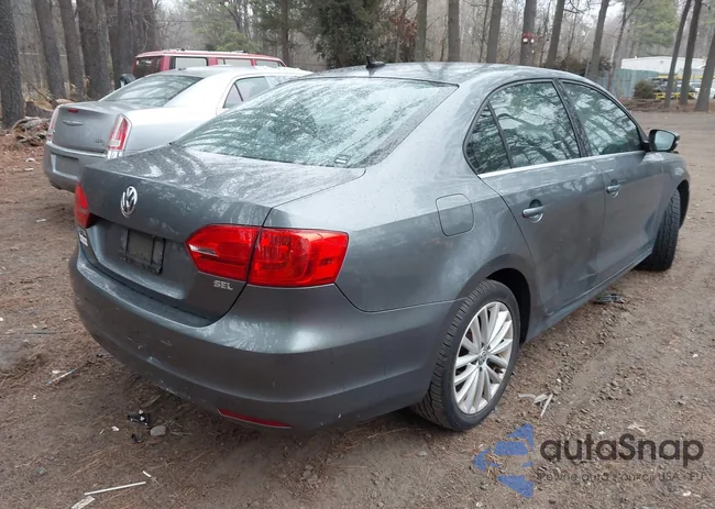 3VWL17AJ2EM375917: 44153926