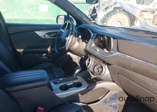 3GNKBJRS3LS657893: 44153978