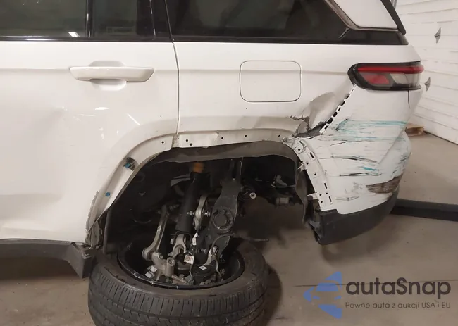 1C4RJHBG0PC561613: 44153095