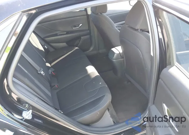 5NPLM4AG2NH059047: 44153172