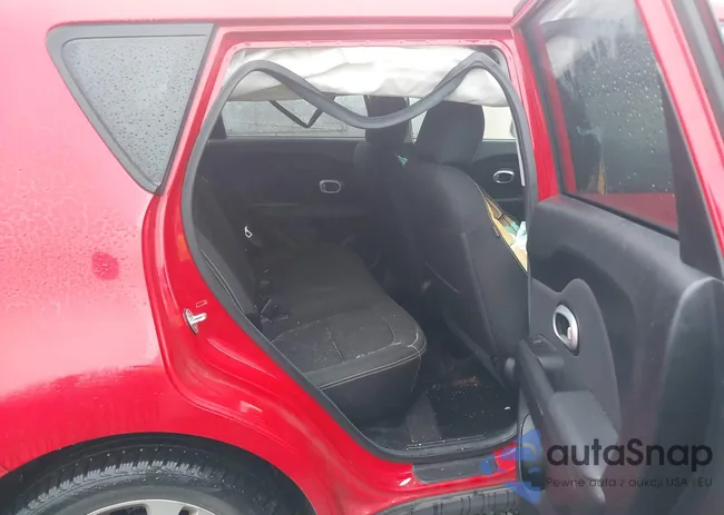 KNDJP3A58G7827323: 44153194