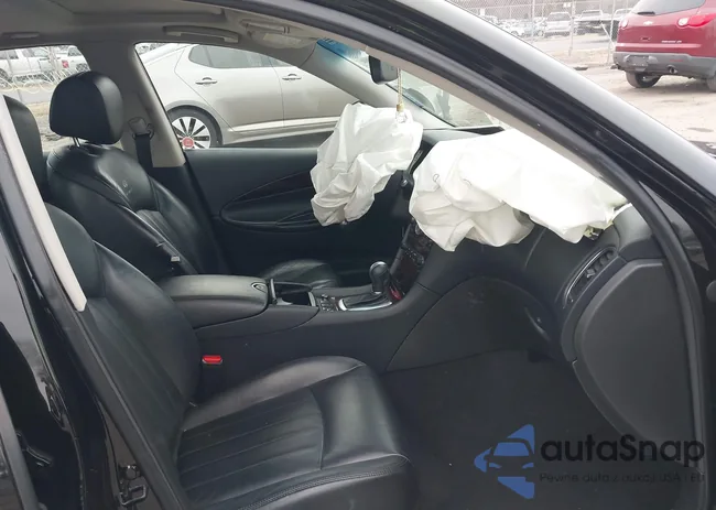 JN1BJ0HR8EM191839: 44153264