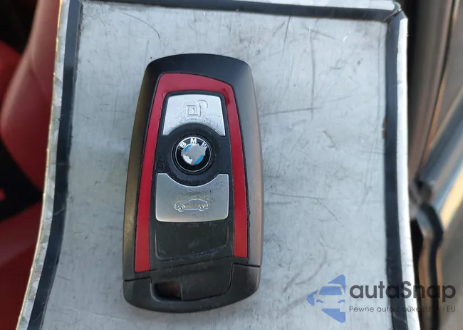 WBA3A5G55FNS84680: 44153282